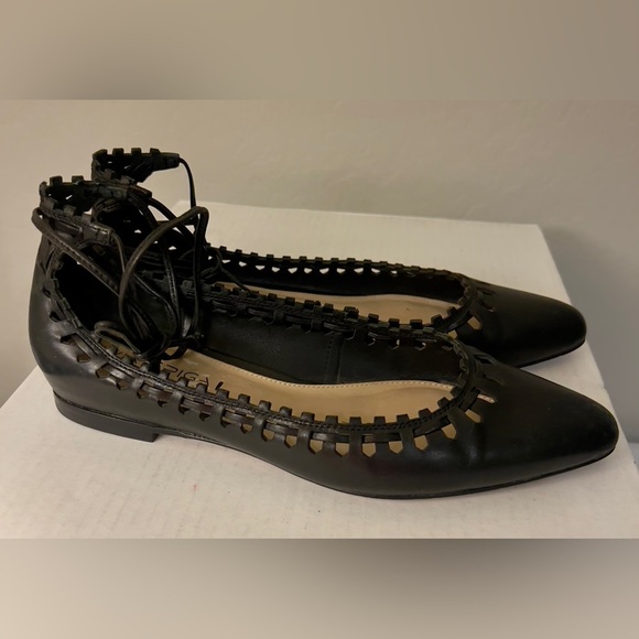 Via Spiga size 8 black leather slip-on flats with ankle tie - Picture 2 of 12